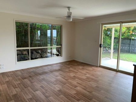 Well-Presented Home in Convenient Waterford Location - Photo 3