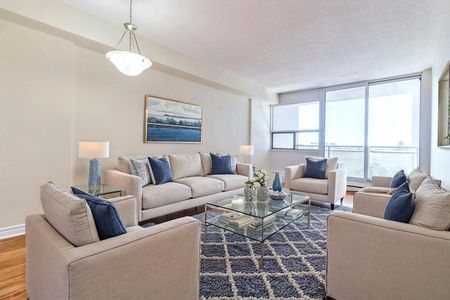 1140/1150 Fisher Avenue, Civic Hospital - Central Park, Ottawa, ON - Photo 2