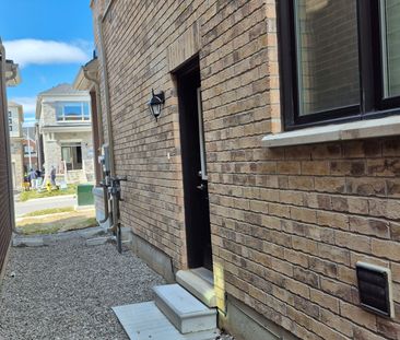 For Lease - 18 Gemini Drive, Barrie, Ontario - Photo 3