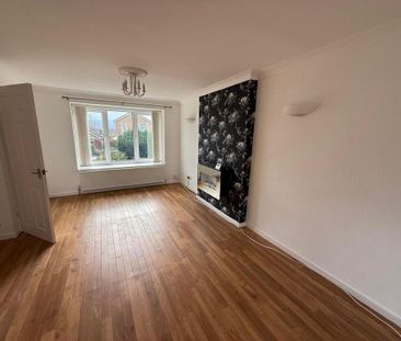 3 bedroom semi-detached house to rent - Photo 1