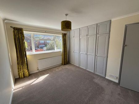 3 bedroom detached house to rent - Photo 4