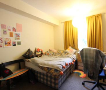 5 bedroom terraced house to rent - Photo 2