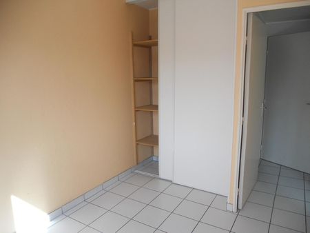 : Appartement 33 m² à Saint-Étienne - Photo 4