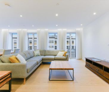 3 bedroom flat to rent - Photo 1