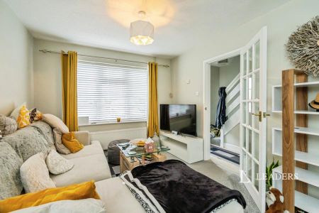 2 bedroom house to rent Ditchfield Close, Bognor Regis, PO22 - Photo 3