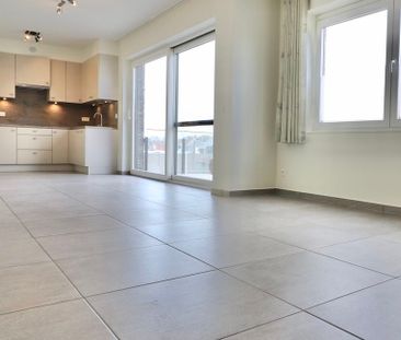 Appartement te huur in Eeklo voor € 850 met 2 slaapkamers - Foto 2