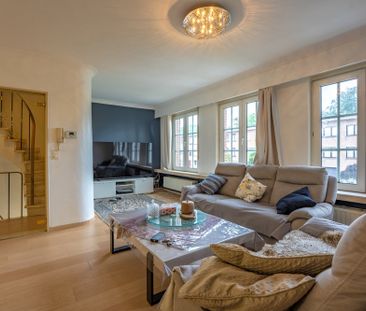 Bel-etage met 3 slaapkamers, tuin en garage - Photo 3