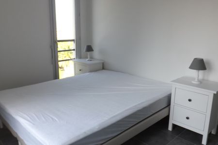 Beau 3 pièces meublé dans résidence récente avec piscine, un - Photo 5
