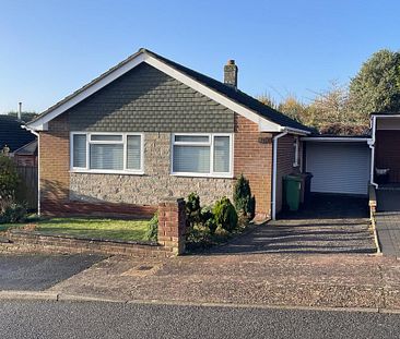 3 bedroom detached bungalow to rent - Photo 2