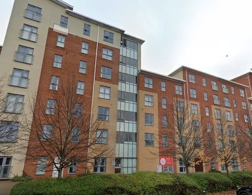 2 Bed Flat, Basing House, RG30 - Photo 1