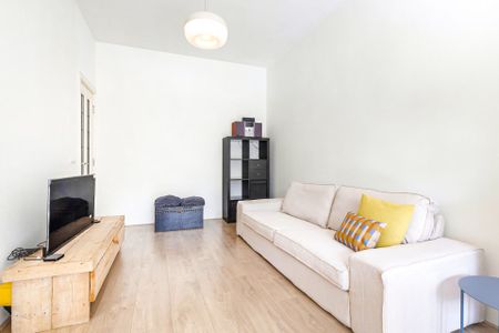 Van der Hoopstraat | Two Living Rooms | Two Bedrooms - Photo 3