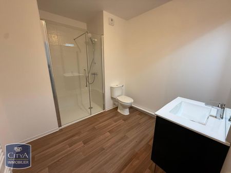 Location Appartement 2 pièces 42m² MONDEVILLE 14120 - Photo 2