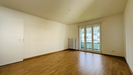 Sonnige 3.5-Zimmerwohnung im 1. OG - frisch renoviert, mit Balkon & Keller - Foto 3