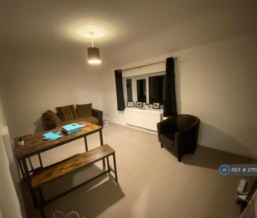 1 bedroom flat to rent - Photo 2