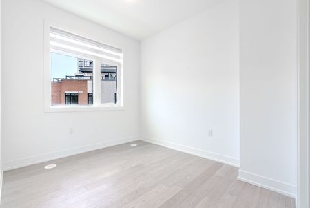 For Lease - 1085 Douglas Mccurdy Common Unit# 216, Mississauga, Ontario - Photo 3