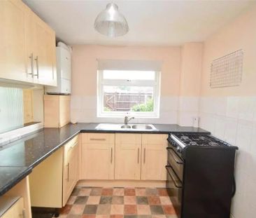 3 bedroom semi-detached house to rent - Photo 6