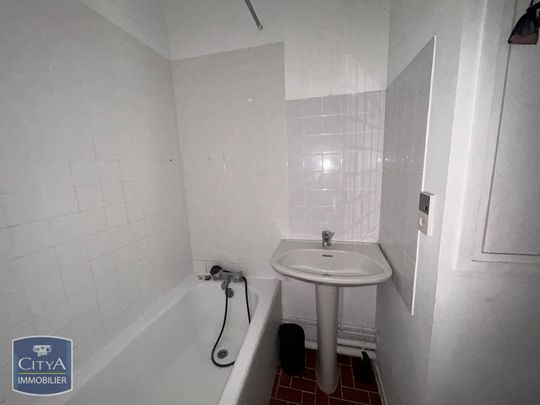 Location Appartement 1 pièce 31m² BOURG EN BRESSE 01000 - Photo 1