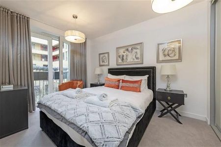 4 bedroom townhouse to rent - Photo 3