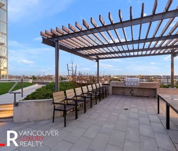 Condo in Vancouver East Side, BC - Photo 1