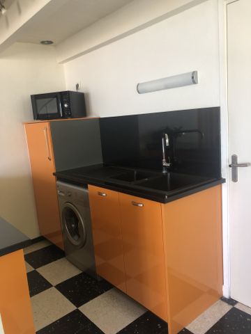 Location Appartement 2 pièces 39m² SAUSSET LES PINS 13960 - Photo 5