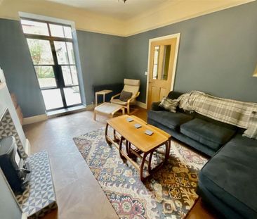 2 bedroom property to rent - Photo 1