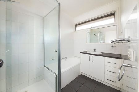 3/8 Holloway Street, Ormond VIC 3204 - Apartment For Rent | Domain - Photo 4