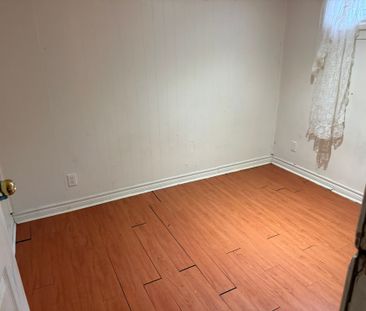 For Lease - 4075 Lawrence Avenue, Toronto, Ontario - Photo 6