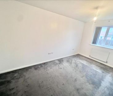 2 bedroom semi-detached house to rent - Photo 5