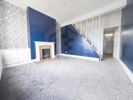 2 bedroom terraced house to rent - Photo 2