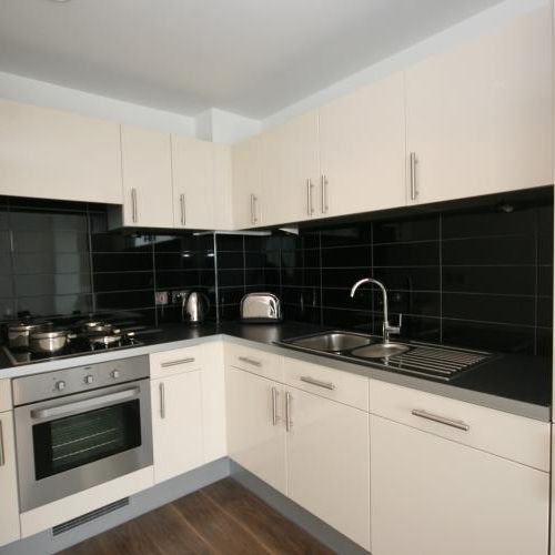 1 bedroom apartment to rent - Photo 1