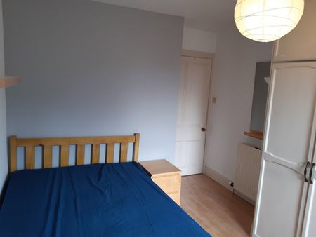 35 Caledonian Place, AB11 6TR, Aberdeen - Photo 2