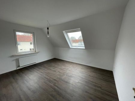 ✨ Einzigartige 3-Zimmer-Wohnung mit zusätzlichem DG-Bereich - Photo 5