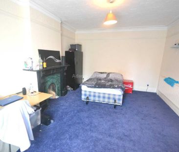 5 bedroom detached house to rent - Photo 4