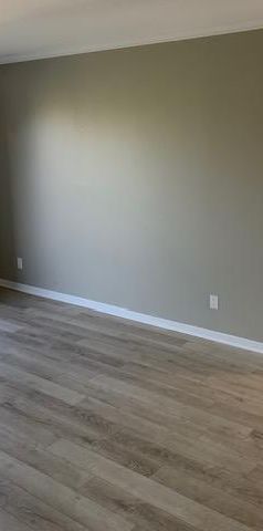 Grand 4 1/2 à louer à Fabreville - Photo 1