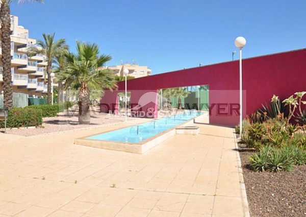 Fabulous ground floor apartment with 2 bedrooms in Aguamarina.
