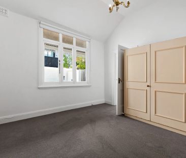 Single Fronted House in Prime South Yarra Location! - Photo 4