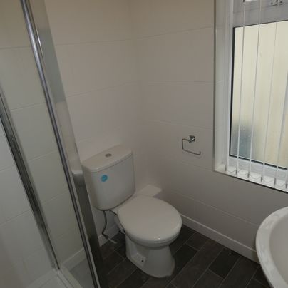28 Clevedon Road Flat 2 FFF - Photo 1