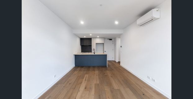 Luxury 1 Bedroom Apartment You Won't Want To Miss! - Photo 1