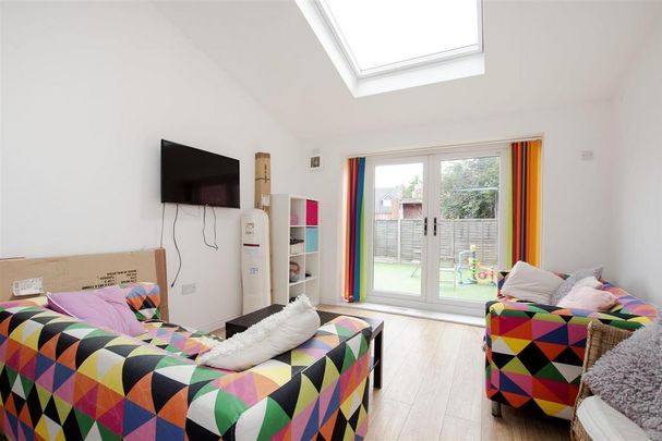 5 bedroom house to rent - Photo 1