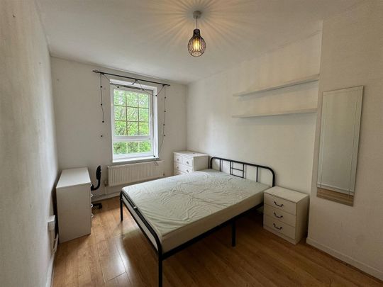 3 Bed Flat, Barnsbury Estate, N1 - Photo 1