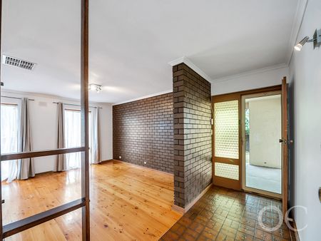 Open the Door to Family-Sized Comfort in a Quiet Netley Haven - Photo 3