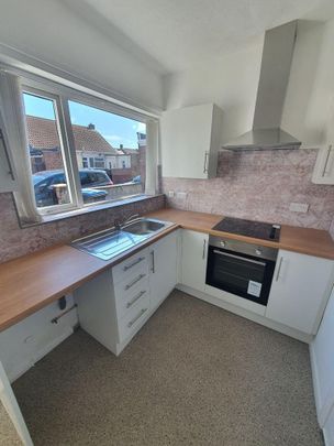 2 bedroom bungalow to rent - Photo 1