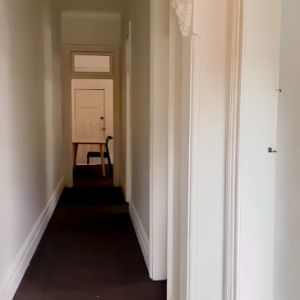 35 Harbourne Rd, Sydney - Photo 3