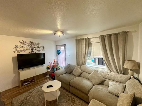2 bedroom semi-detached house to rent - Photo 1