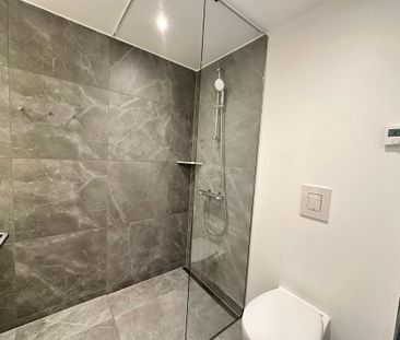 Lys 3-værelses lejlighed med altan i Nørresundby - Foto 5