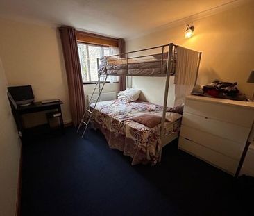 2 bedroom end of terrace house to rent - Photo 4