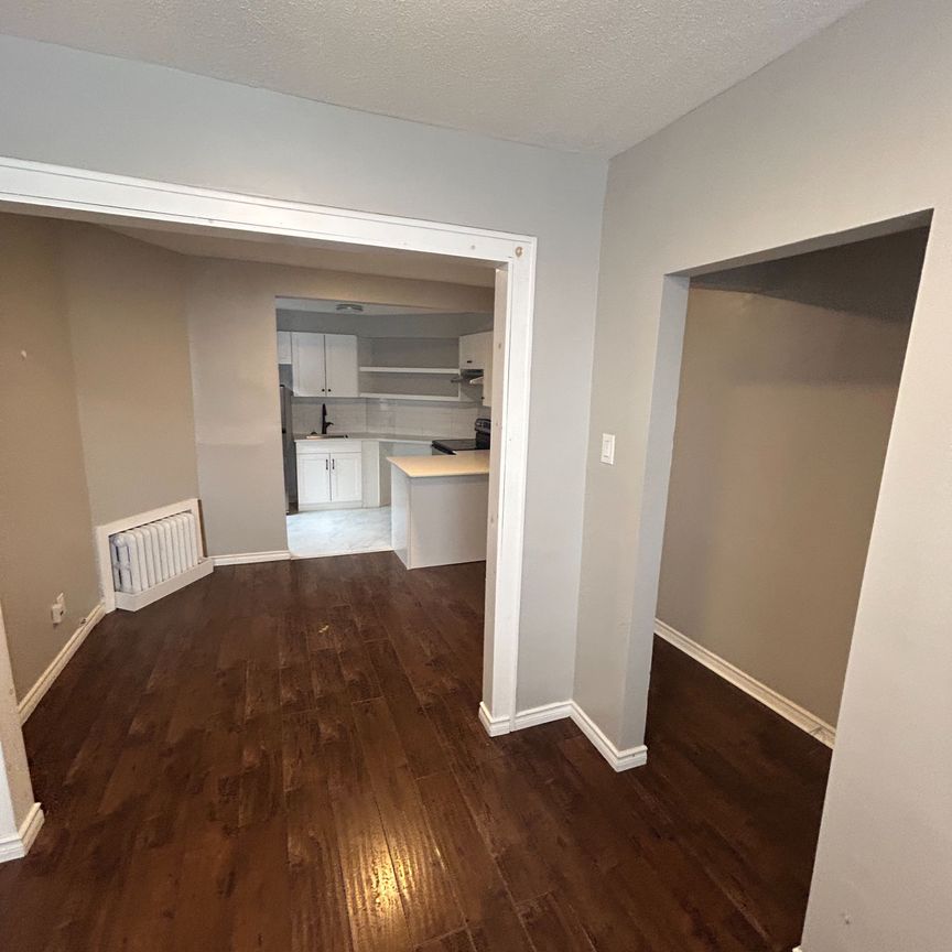 For Lease - 883 Somerset Street Unit# 3, West Centre Town, Ontario - Photo 1