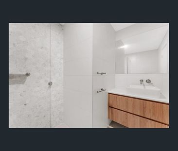 Modern Three-Bedroom Living in Prime Doncaster East Location - Photo 2