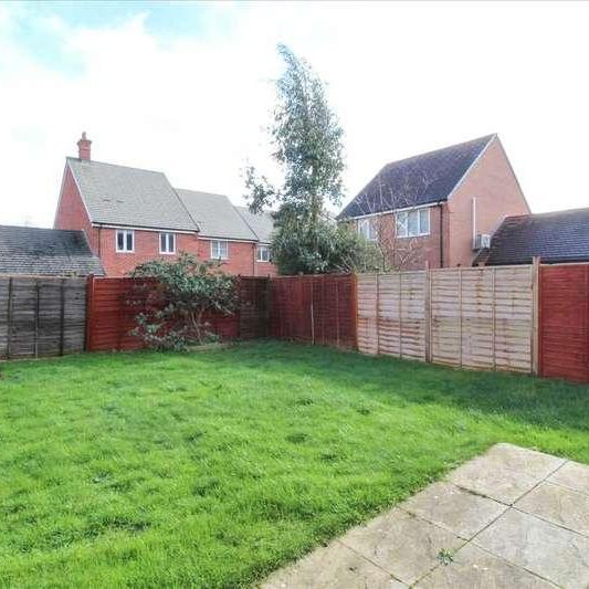 Oak Grove, Northampton, NN3 - Photo 1