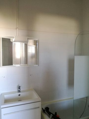 T2 - Photo 2